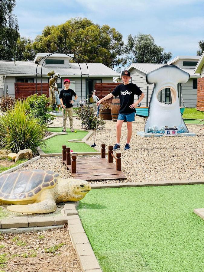 Victor Harbor Holiday Park ภายนอก รูปภาพ